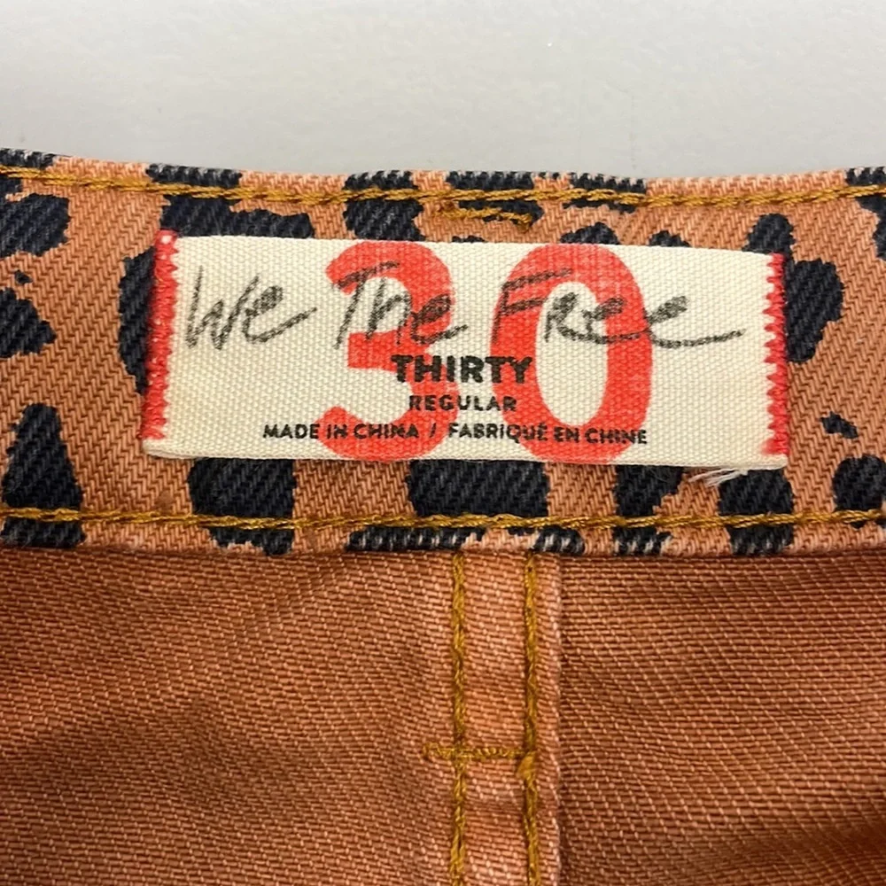 Free People. We The Free Zip It Up Leopard Print Denim Mini Skirt. Size 30